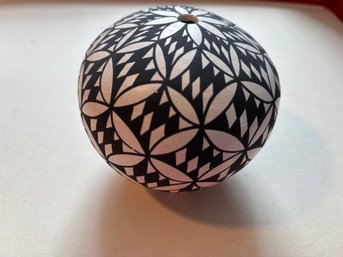 BECKY PASQUALE ACOMA POT 4INCHES