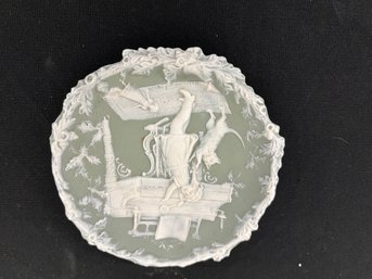 6INCH WEDGWOOD CAT/PIANO