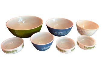 Collection Of Pyrex Bowls Etc