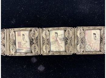 Asian Style Bone Decorated Bracelet