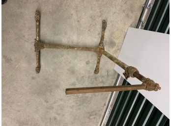 Unusual Iron One Bar Adjustable Store Rack - 24x40