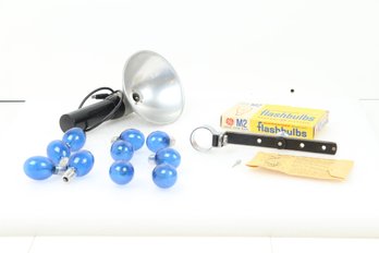 Vintage Kodak Flash Bulb Holder With Bulbs