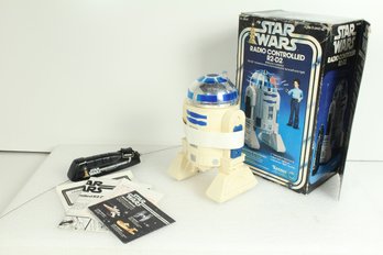 Vintage 1977 Kenner Star Wars Radio Controlled R2-D2 In Original Box With All Pieces