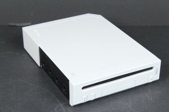 Nintendo Wii Gaming Console Model RVL-001