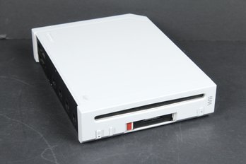 Nintendo Wii Gaming Console Model RVL-001