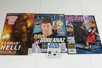 4 Piece Lot Of Assorted Magazine, Comic & Mini Book