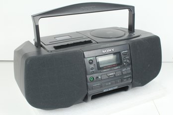 Sony CFD-S33 Cassette Tape CD Boombox Ghetto Blaster - No Shipping
