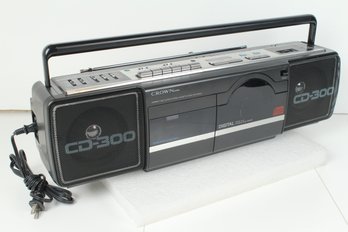 Vintage Crown CD-300 CD Tape Player Boombox Ghetto Blaster - No Shipping