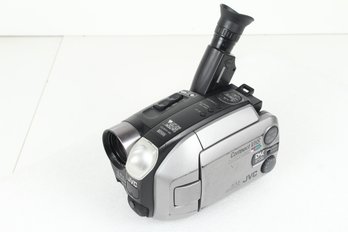 JVC Compact VHS-C Camcorder GR-AXM700U
