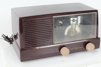 Vintage General Electric Tabletop AM Tube Radio - No Shipping