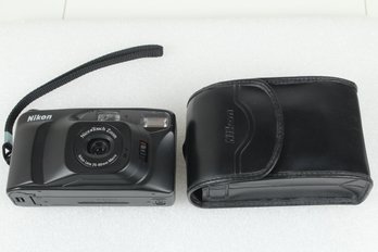 Nikon Nice Touch Zoom 35mm Film Camera Black With Case - Seems To Work