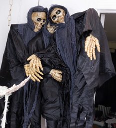 Large Lot Of Hanging Halloween Decor - 5 Total