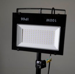 IP66 100W LED Floodlight With Cowboy Studio Stand