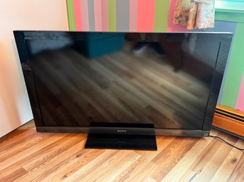Sony Bravia KDL-46EX400 46' LCD HDTV With Stand