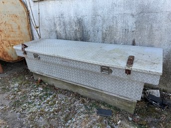 CHALLENGER Metal Truck Tool Box