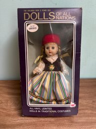 Vintage Dolls Of All Nations No. 133 Greece Vinyl Doll In Original Box