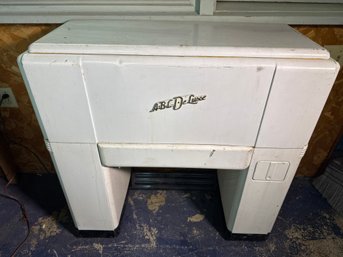 Vintage ABC De Luxe Electric Rotary Iron / Mangle By Altorfer Bros. Co. – Model XF