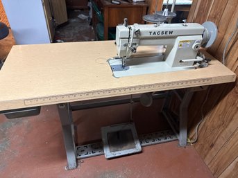 Tacsew T111-155 Industrial Compound-Feed Walking-Foot Sewing Machine With Table – Tested & Working