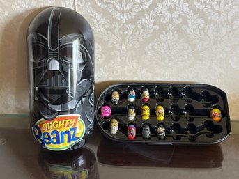 Mighty Beanz Darth Vader Collector Storage Case With 12 Assorted Beans – Star Wars & Mixed Characters