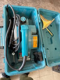 Makita N19008B Power Planer