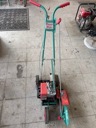 Vintage Power Trim 3.5HP Lawn Edger With Briggs & Stratton Engine - Not In Working Condition - Needs Service