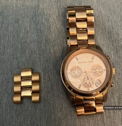 Michael Kors Runway Quartz Rose Gold Women's Watch