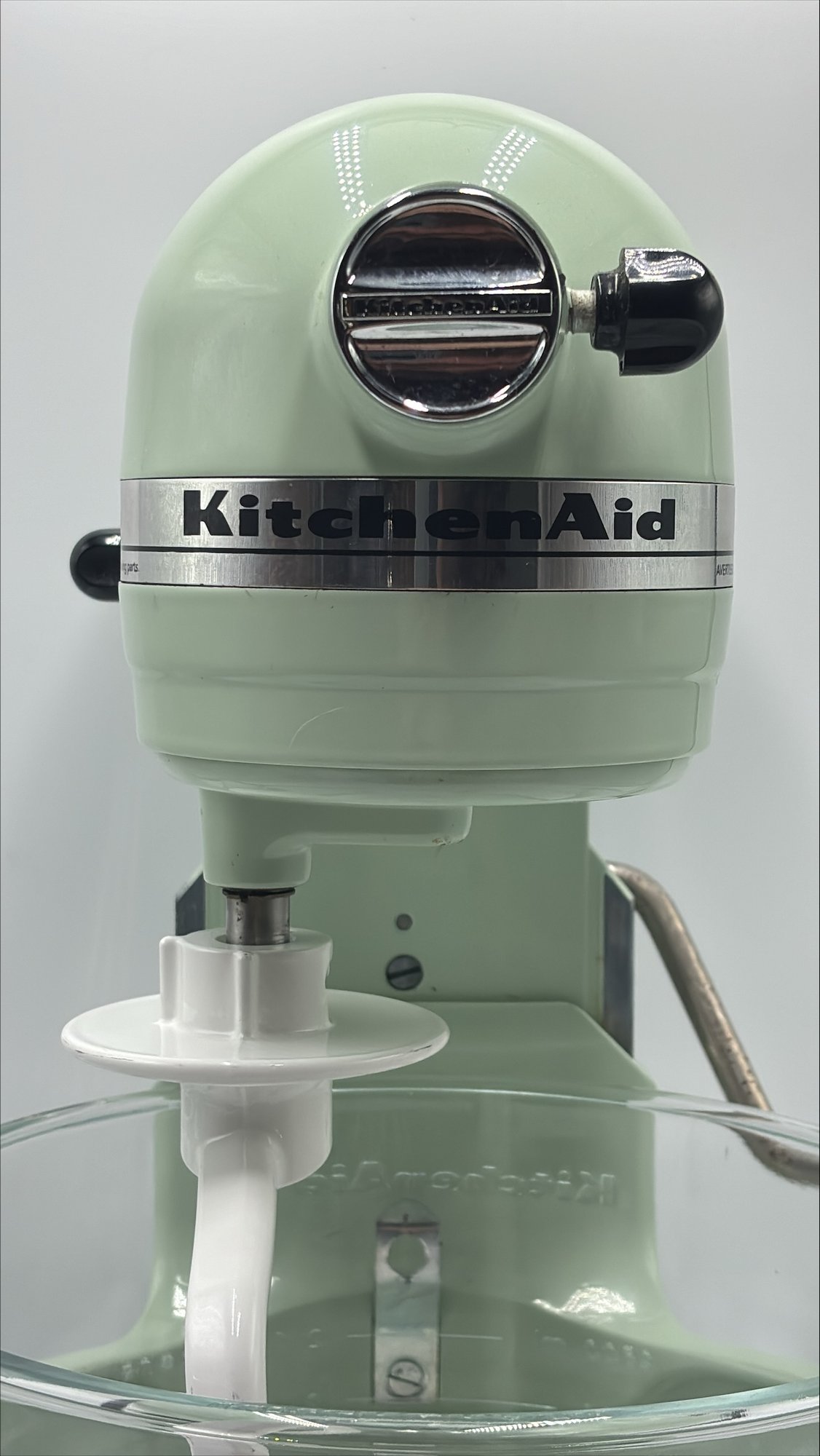 Item 86 Mint Green KitchenAid Mixer Deluxe Edition 17"x10.5" 5956