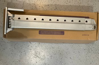 Metal Clothes Hanging Rack.   1 Of 3