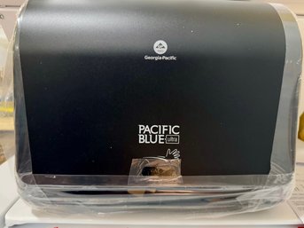 Pacific Blue Wall Mounted Paper Towel Dispenser