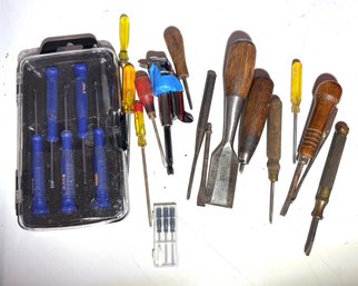 Assorted Small Screwdrivers