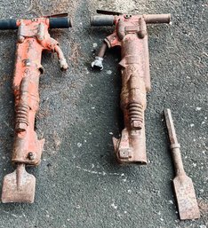 CHICAGO Pneumatic Pavement Breakers 90 Pounds