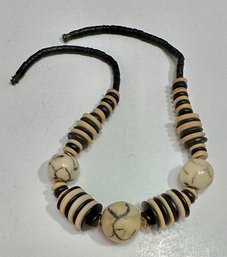 Wooden Bead 8' Necklace