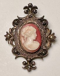Beautiful Victorian Cameo Brooch