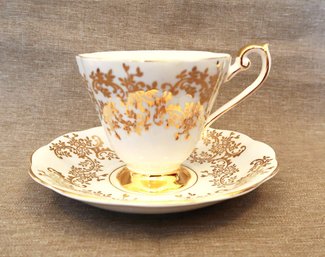 Royal Standard Fine Bone China Teacup & Saucer With Gold Gilding