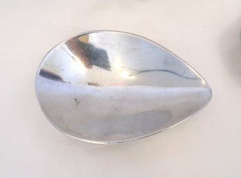 Nambe 523 Teardrop / Petal Trinket Dish #1