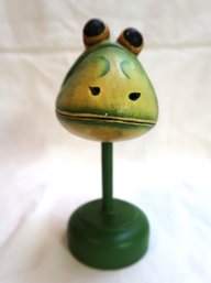 Spectacle Wooden Frog Stand Eyeglass Holder