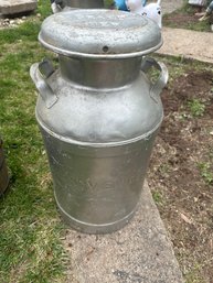 Grand View Dairy Milk Bucket
