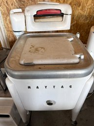 Antique Maytag Model N Wringer Washing Machine With Metal Tub