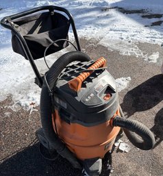 RIDGID 6.5 HP Wet/Dry Vacuum With Accessories