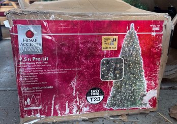 Home Accents Holiday 7.5 Ft Pre-Lit Artificial Christmas Tree With Stand