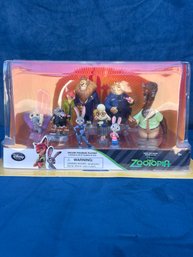 Zootopia Deluxe Figurine Playset - 11' New In Box