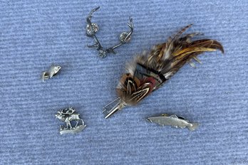 Mixed Lot Animal Fishing Lures & Fly: 9-Piece Assortment, Metallic Finish