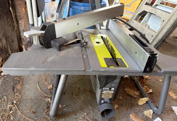 Ryobi RTS11 15-Amp 10-Inch Table Saw