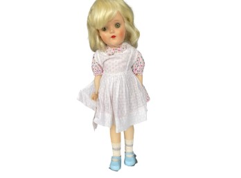1952 Vintage Composition Doll With Blonde Wig, Sleep Eyes, And Original Dress On Stand