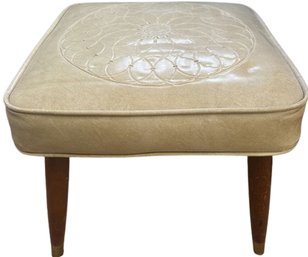 White Vinyl Foot Stool Ottoman - 16Lx16Wx13H