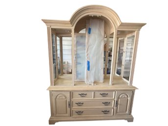 Stanley Furniture Wood Step Corner Display Unit