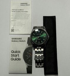 Armitron Men's Wristwatch, Green Dial, All Stainless Steel, 165 FT Water Resistant - 4.5'