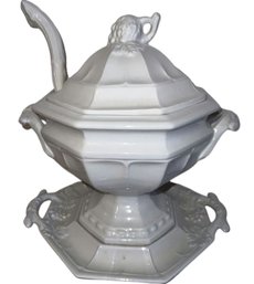 Red Cliff Stoneware Soup Tureen With Lid And Ladle - 10inW