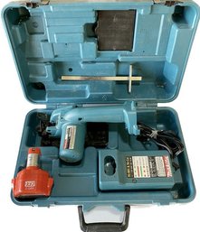 Makita Cordless 3 3/8in Circular Saw (Tested) With 12V Battery, Charger, And Hard Case