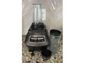 NINJA Professional 1500 Watt Blender With (2) Single Serve To Go Cups